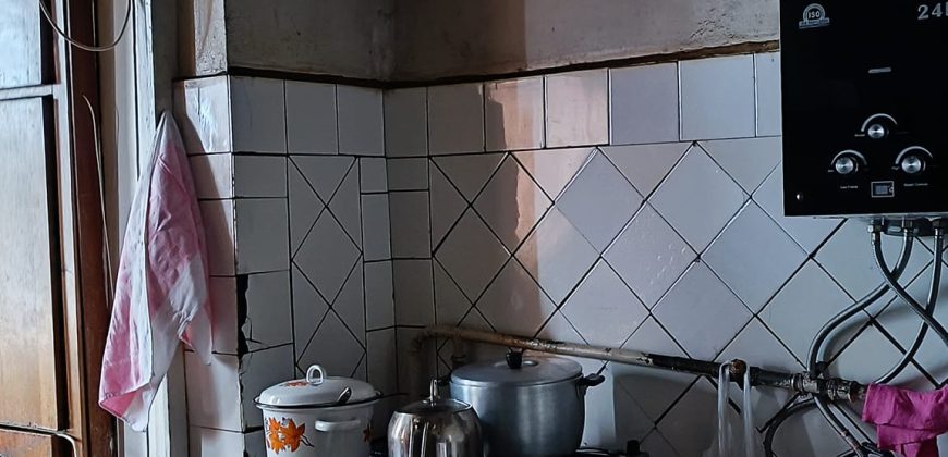 იყიდება 3 ოთახიანი ბინა ქ. გორის, ცენტრში
