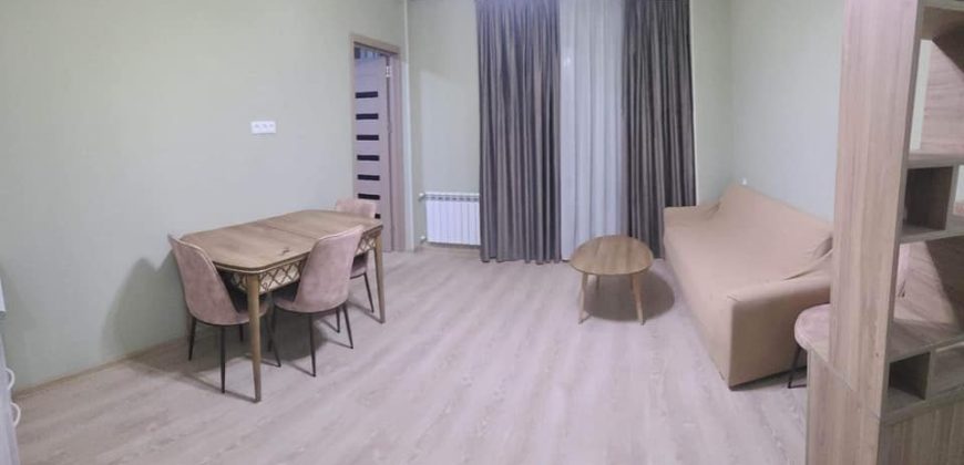 ქირავდება 2 ოთახიანი ბინა გორში, ცენტრში