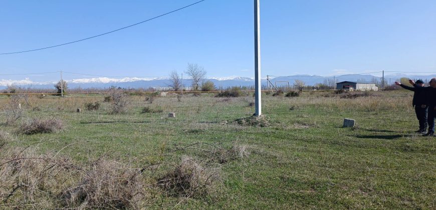 იყიდება 22 მეასედი მიწის ნაკვეთი გორში, ასფალტის ქარხანასთან