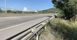 იყიდება მიწის ნაკვეთი გორში, სოფელ ბერბუკთან