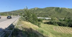 იყიდება მიწის ნაკვეთი გორში, სოფელ ბერბუკთან