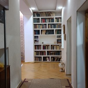 იყიდება 3 ოთახიანი ბინა გორში, კომბინატის დასახლებაში