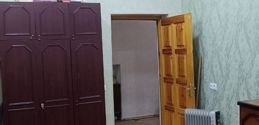 იყიდება 3 ოთახიანი ბინა გორში, კომბინატის დასახლებაში