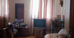 იყიდება 2 სართულიანი სახლი ქ. გორის ცენტრში