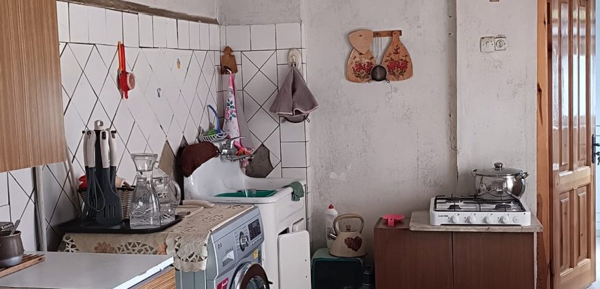 იყიდება 2 სართულიანი სახლი ქ. გორის ცენტრში