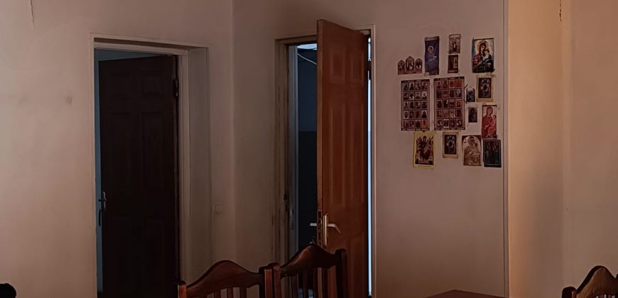 იყიდება 3 სართულიანი შენობის მეორე და მესამე სართული ქ. გორის ცენტრში