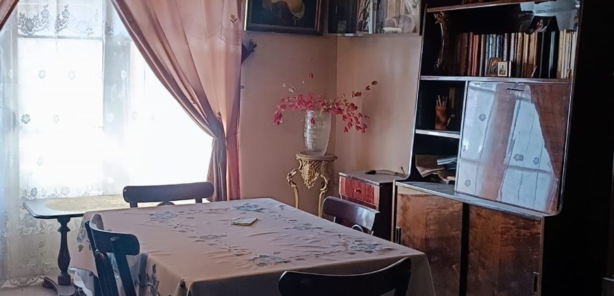 იყიდება 2 ოთახიანი ბინა გორში, წმინდა წყლის დასახლებაში