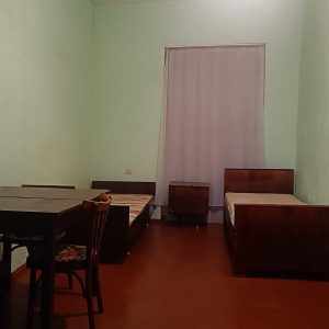 ქირავდება საკუთარი სახლის 1 ოთახი.