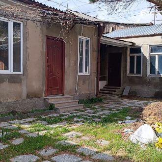 ქირავდება საკუთარი სახლი გორში, წყაროს უბანში