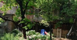 იყიდება სახლი ქ. გორის ცენტრში
