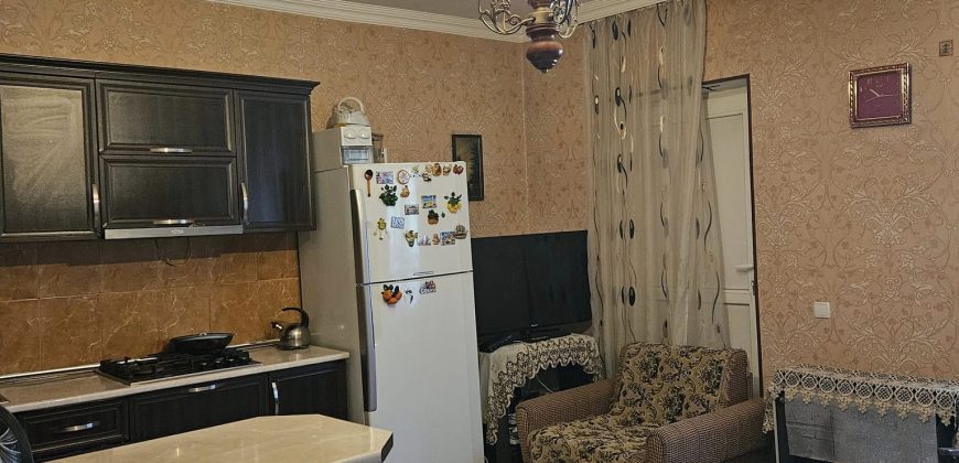 იყიდება 2 სართულიანი სახლი ქ. გორის ცენტრში