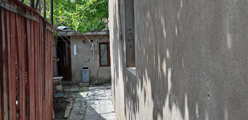 იყიდება საკუთარი სახლი გორში, სადგურის დასახლებაში