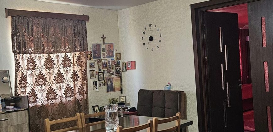 იყიდება სახლი ბოქსებით გორის რაიონ, სოფ. ტინისხიდში