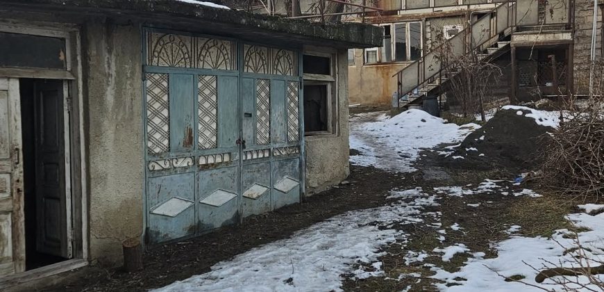 იყიდება სახლი გორის რაიონ, სოფ. ტინისხიდში