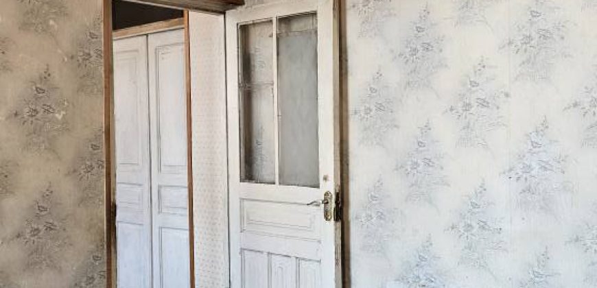 იყიდება 2 სართულიანი სახლი გორში, წმინდა წყლის დასახლებაში