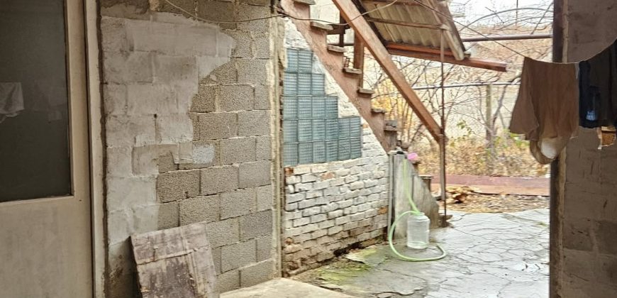 იყიდება საკუთარი სახლი ქ. გორის ცენტრში