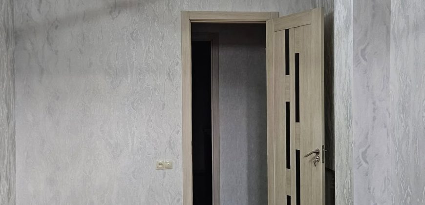 იყიდება 3 ოთახიანი ბინა ქ. გორის ცენტრში