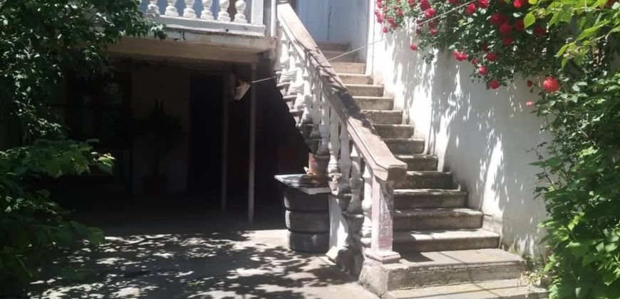 იყიდება სახლი გორში, წერეთლის ქუჩაზე