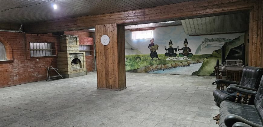 იყიდება საკუთარი სახლი გორში, სამხატვრო სკოლის მიმდებარედ