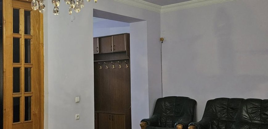 იყიდება საკუთარი სახლი გორში, სამხატვრო სკოლის მიმდებარედ