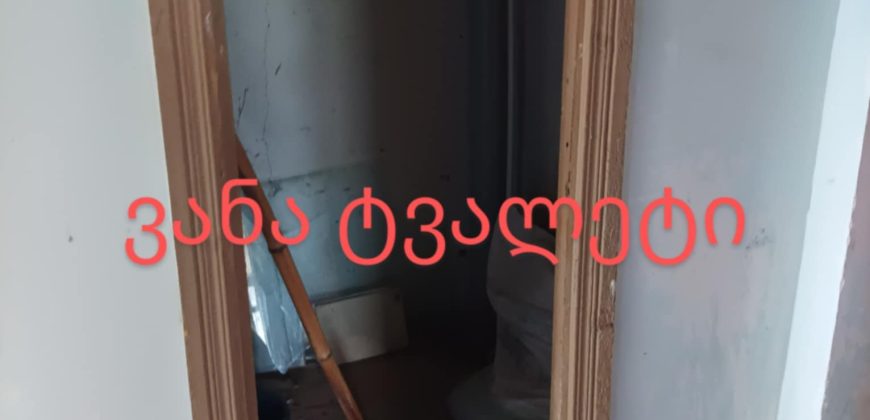 იყიდება 3 ოთახიანი ბინა გორის რაიონ, სოფ. ახალდაბაში