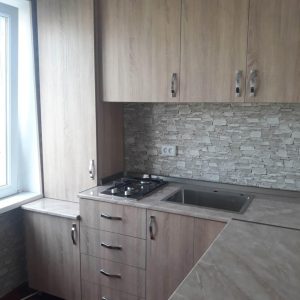 იყიდება 1 ოთახიანი ბინა გორში, კომბინატის დასახლებაში
