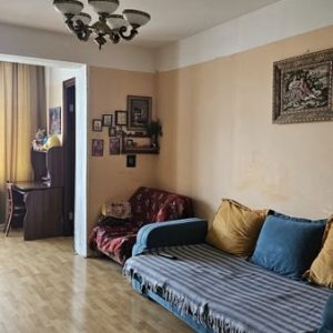 გირავდება 2 ოთახნახევრიანი ბინა გორში, ვერხვების დასახლებაში