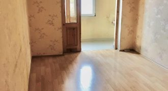 იყიდება 2 ოთახიანი ბინა გორში, ჭალის დასახლებაში
