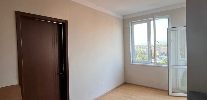 იყიდება 2 ოთახიანი ბინა გორში, კომბინატის დასახლებაში