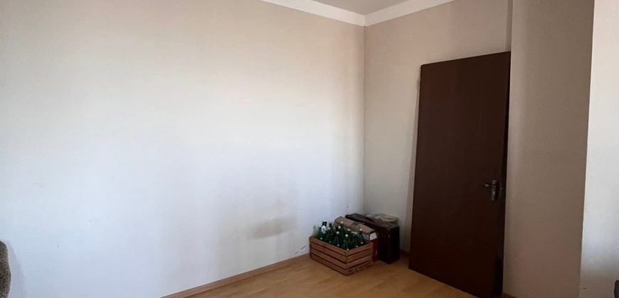 იყიდება 2 ოთახიანი ბინა გორში, კომბინატის დასახლებაში