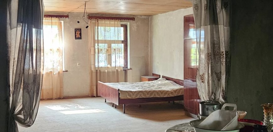 იყიდება 2 სართულიანი სახლი გორის რაიონ, სოფ. ხიდისთავში