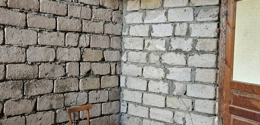 იყიდება 2 სართულიანი სახლი გორის რაიონ, სოფ. ხიდისთავში