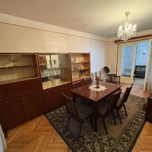 იყიდება 3 ოთახიანი ბინა გორში, კომბინატის დასახლებაში