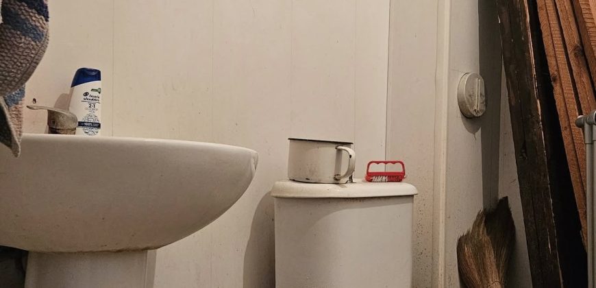 იყიდება 1 ოთახიანი ბინა გორში, კომბინატის დასახლებაში