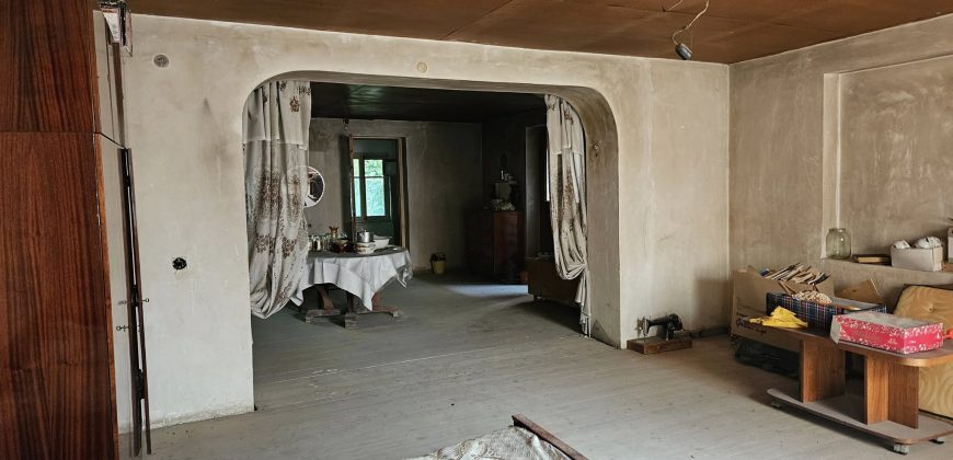 იყიდება 2 სართულიანი სახლი გორის რაიონ, სოფ. ხიდისთავში