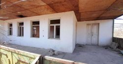 იყიდება სახლი გორის რაიონ, სოფ. ფლავში