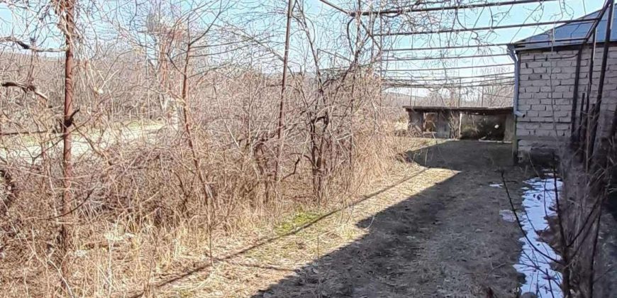 იყიდება სახლი გორის რაიონ, სოფ. ფლავში