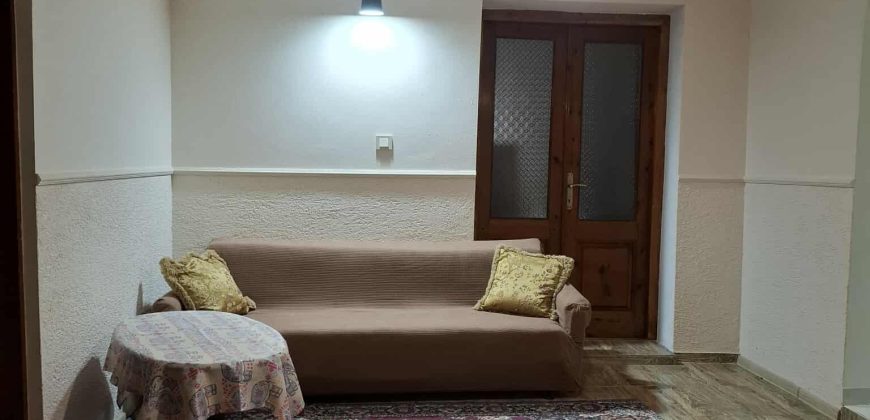 ქირავდება 2 ოთახიანი ბინა საკუთარი სახლის პირველ სართულზე გორში, კვერნაკის დასახლებაში