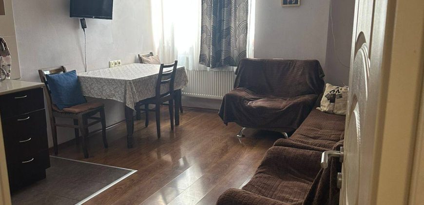 ქირავდება, 2 ოთახიანი ბინა თბილისი, ჩუბინაშვილის ქუჩაზე