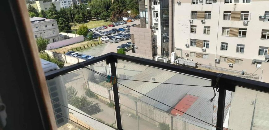 იყიდება 3 ოთახიანი ბინა თბილისში, დიღმის მასივში