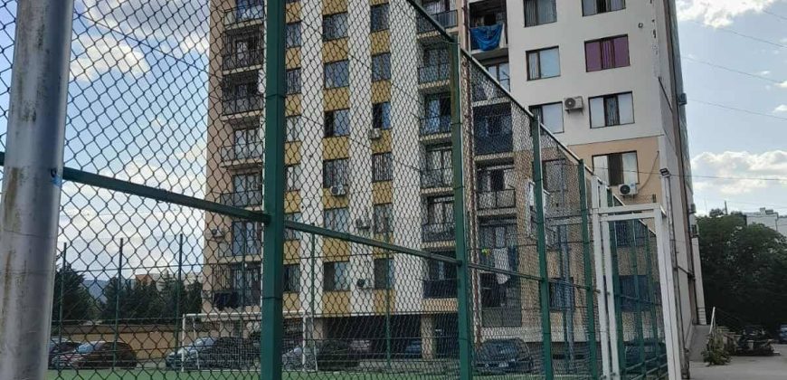 იყიდება 3 ოთახიანი ბინა თბილისში, დიღმის მასივში