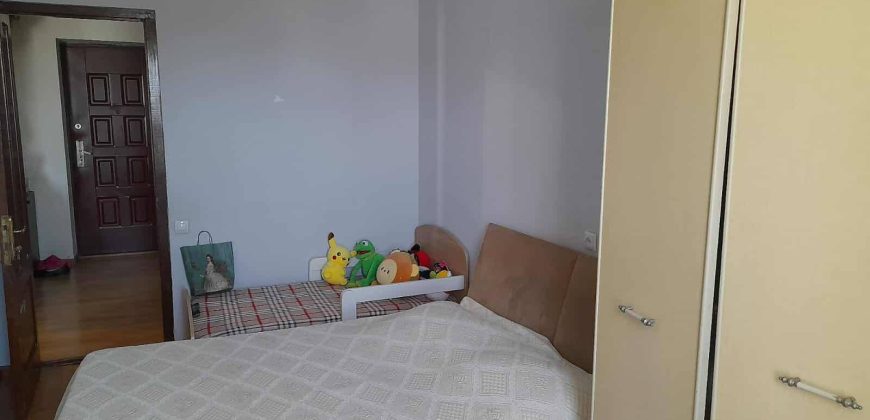 იყიდება 3 ოთახიანი ბინა თბილისში, დიღმის მასივში