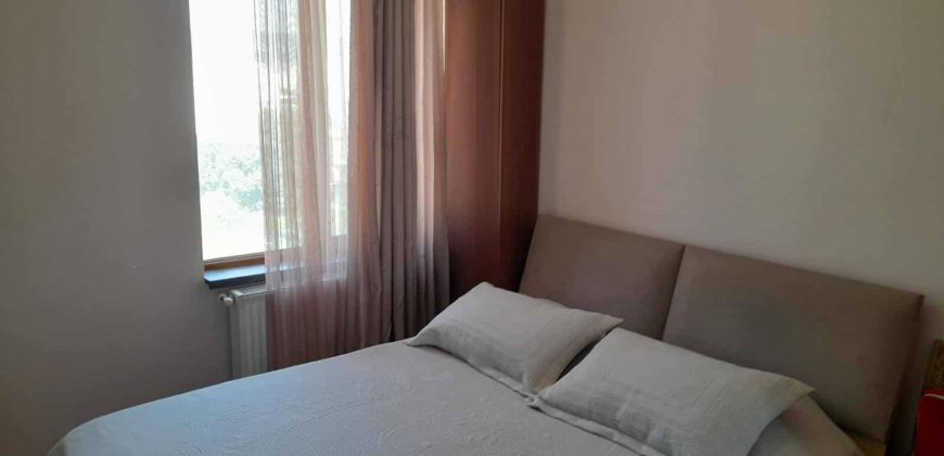 იყიდება 3 ოთახიანი ბინა თბილისში, დიღმის მასივში