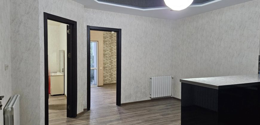 ქირავდება 3 ოთახიანი ბინა ქ. გორის ცენტრში