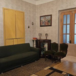 იყიდება 4 ოთახიანი ბინა გორში, კომბინატის დასახლებაში