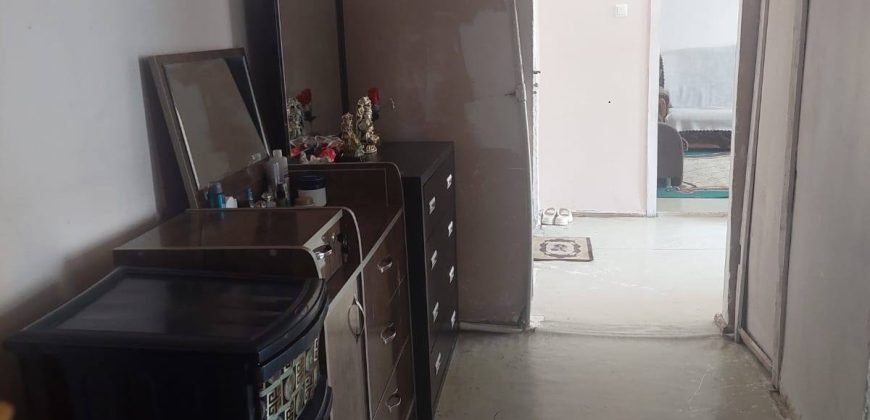 იყიდება 2 ოთახნახევრიანი ბინა გორში, წმინდა წყლის დასახლებაში