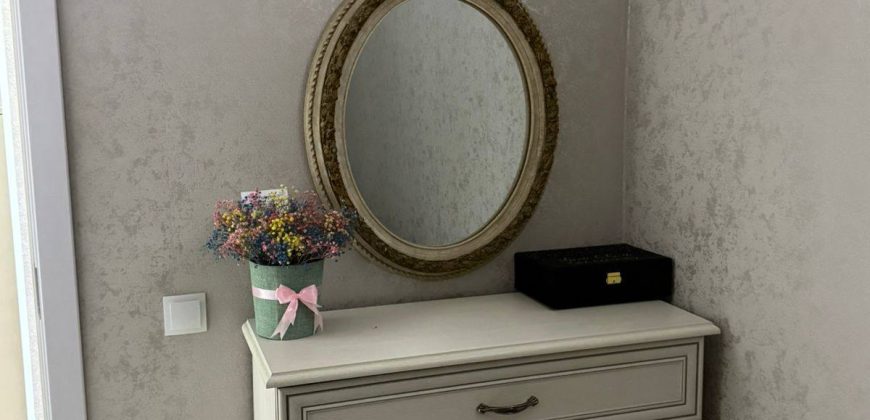 იყიდება ოთახნახევრიანი ბინა გორში, ვერხვების დასახლებაში