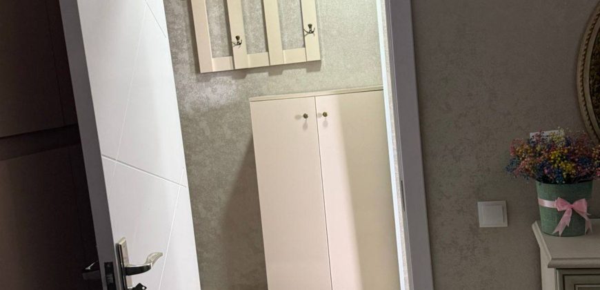 იყიდება ოთახნახევრიანი ბინა გორში, ვერხვების დასახლებაში