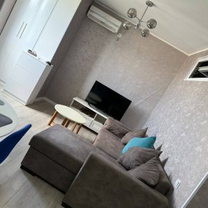 იყიდება ოთახნახევრიანი ბინა გორში, ვერხვების დასახლებაში