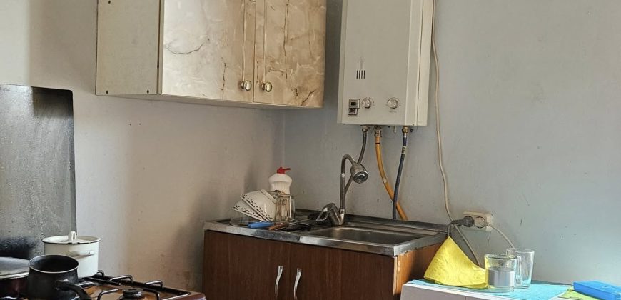 იყიდება 2 ოთახიანი ბინა ქ. გორის ცენტრში